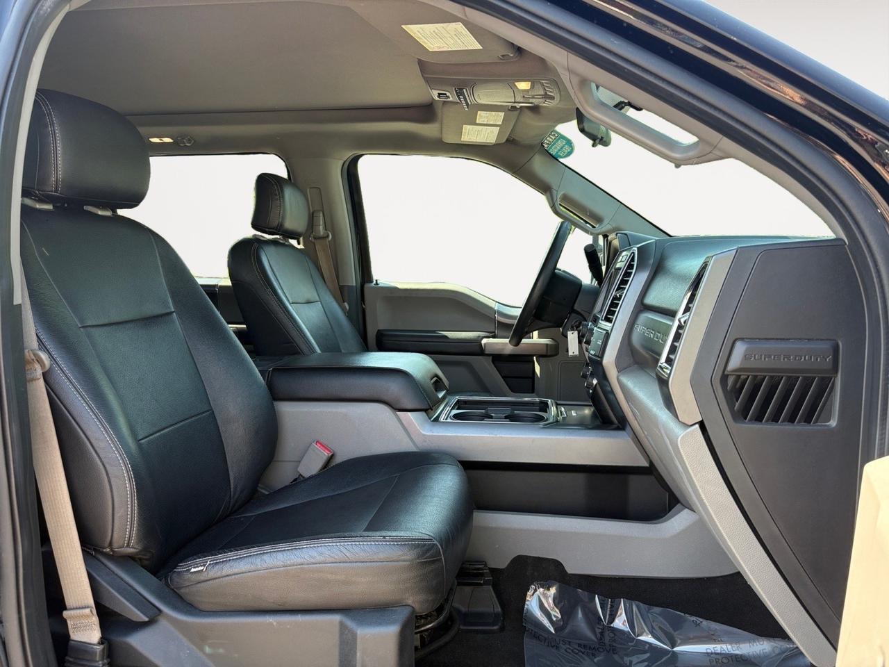 2017 Ford Super Duty F-350 SRW XLT, 5TH WHEEL/GOOSENECK TOW PACKAGE, REMOTE START, POWER MOONROOF TWIN PANEL, HEATED SEATS, REMOVABLE TAILGATE WITH LIFT ASSIST, BACKUP CAMERA, PARKING SENSORS, LOW MILEAGE, GO BIG & TAKE HOME THIS SUPER DUTY! Virginia Beach VA