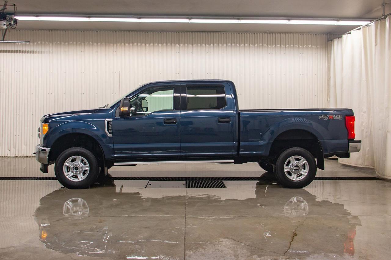 2017 Ford Super Duty F-350 SRW XLT Red Deer AB