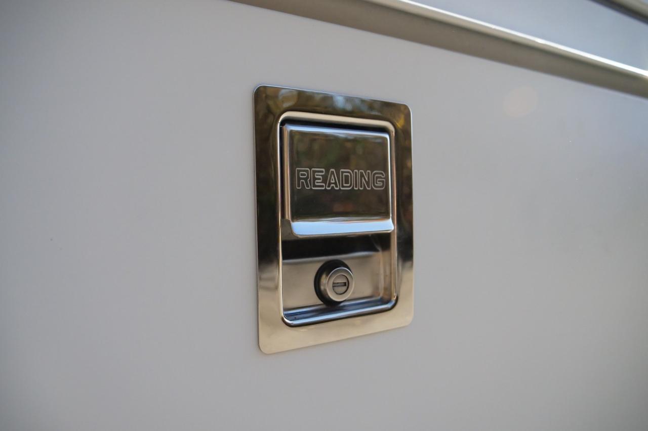 2017 Ford Super Duty F-350 XL / DRW / Reading SL Service Body! Lincolnton NC