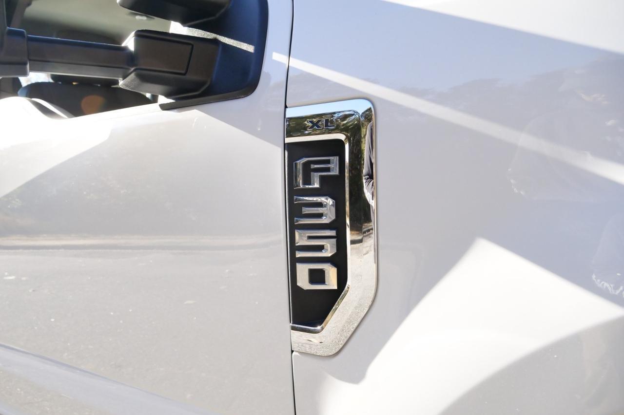 2017 Ford Super Duty F-350 XL / DRW / Reading SL Service Body! Lincolnton NC