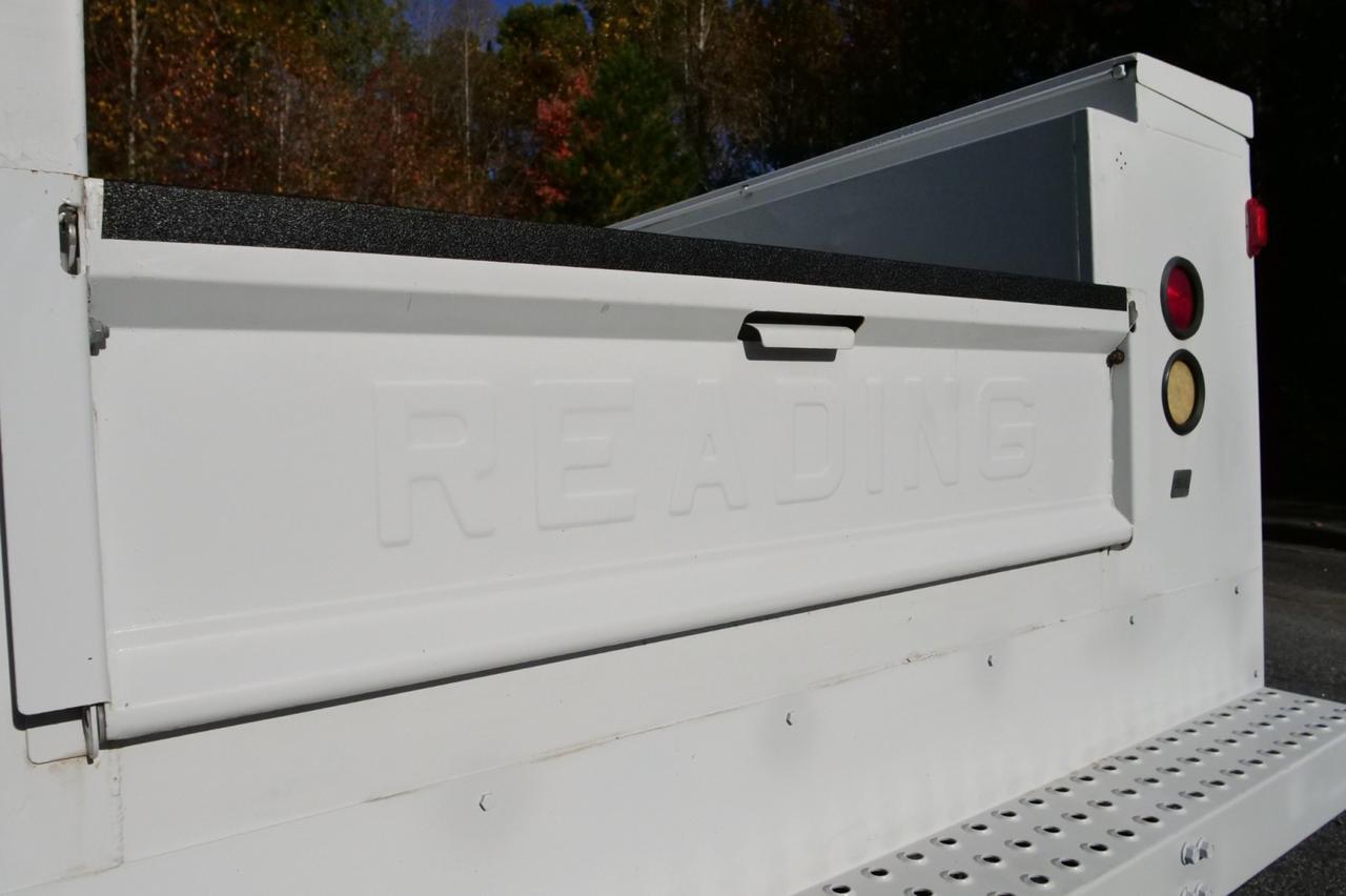 2017 Ford Super Duty F-350 XL / DRW / Reading SL Service Body! Lincolnton NC