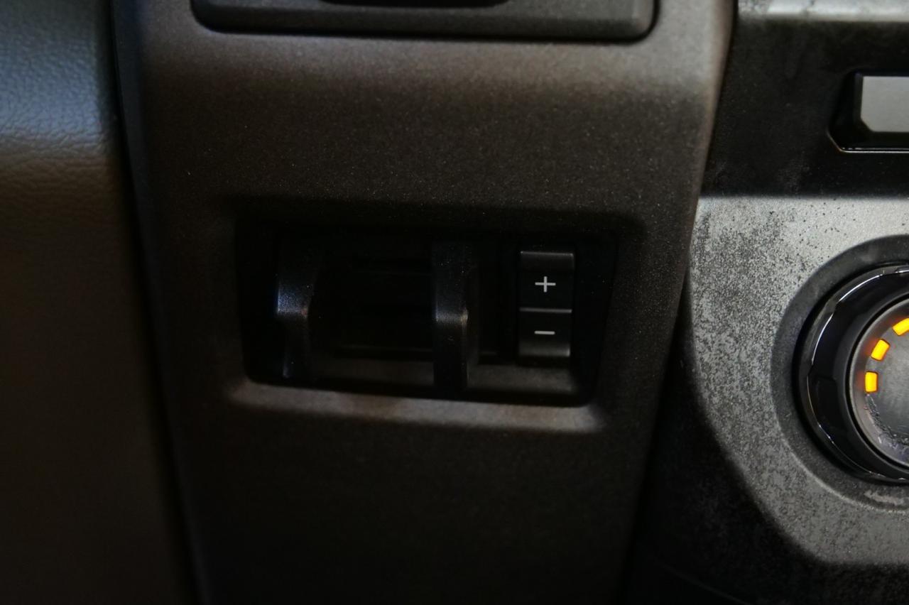 2017 Ford Super Duty F-350 XL / DRW / Reading SL Service Body! Lincolnton NC