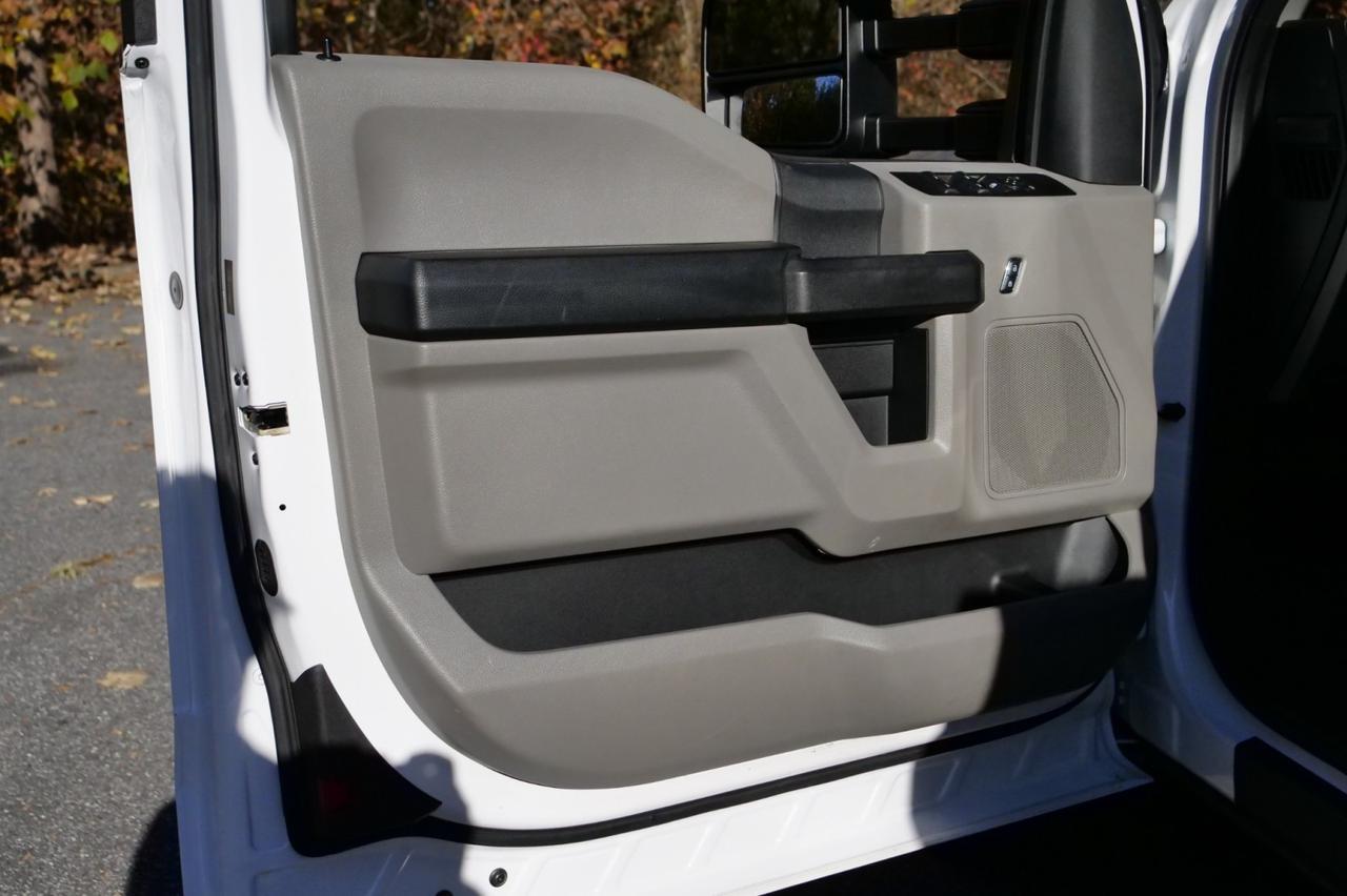 2017 Ford Super Duty F-350 XL / DRW / Reading SL Service Body! Lincolnton NC