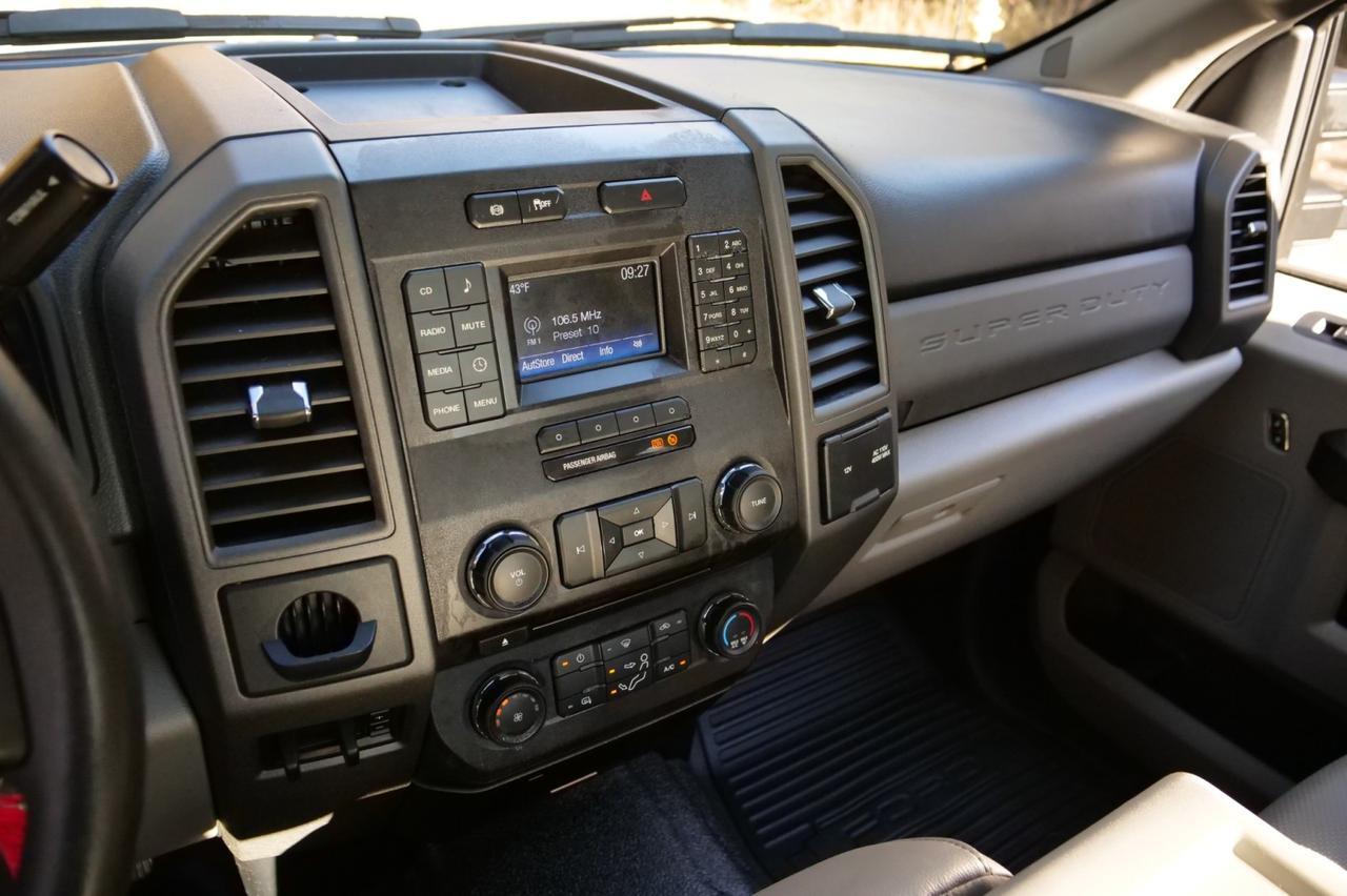 2017 Ford Super Duty F-350 XL / DRW / Reading SL Service Body! Lincolnton NC