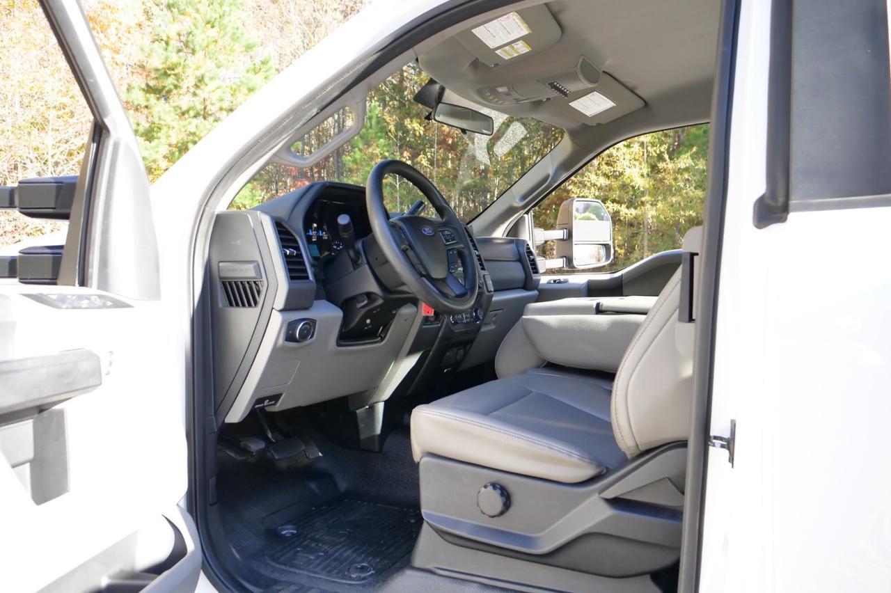 2017 Ford Super Duty F-350 XL / DRW / Reading SL Service Body! Lincolnton NC