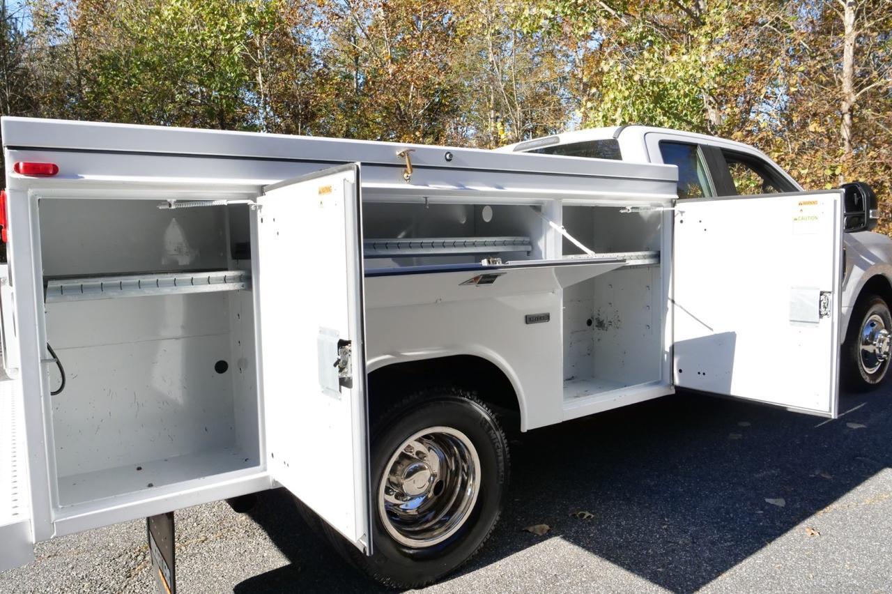 2017 Ford Super Duty F-350 XL / DRW / Reading SL Service Body! Lincolnton NC