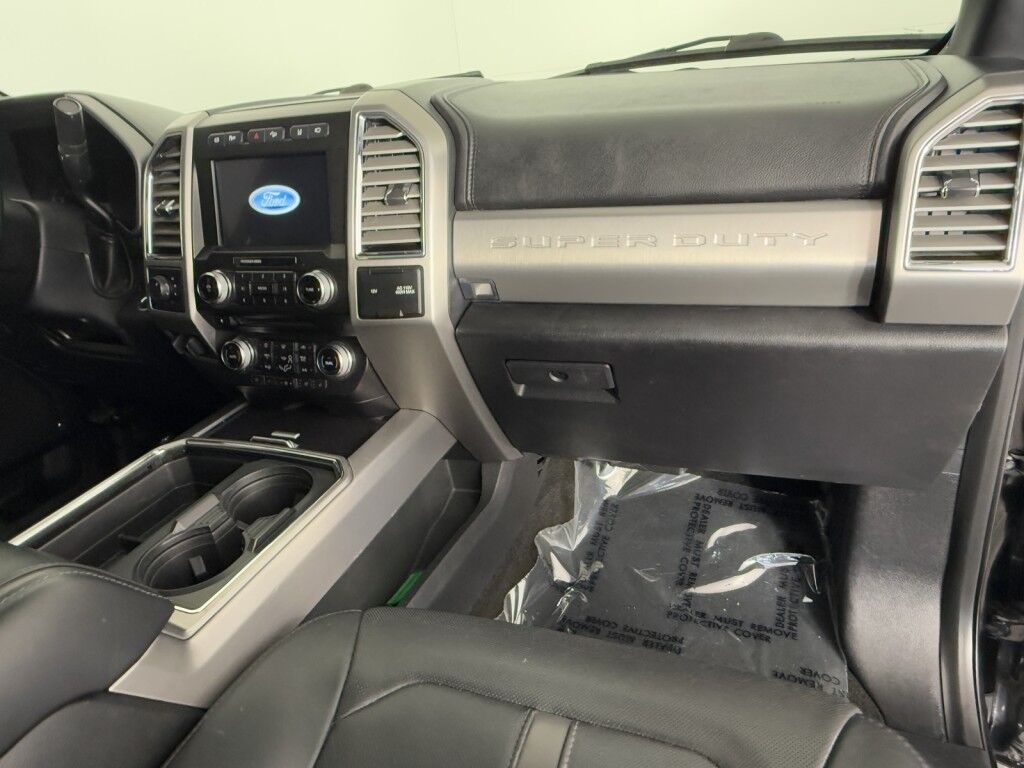 2017 Ford Super Duty F-450 DRW Platinum 4WD Crew Cab Ultimate w/FX4 Maumee OH