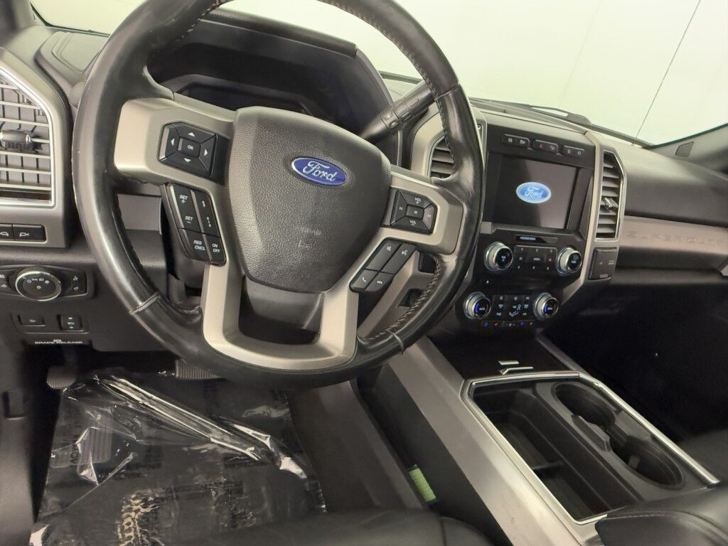 2017 Ford Super Duty F-450 DRW Platinum 4WD Crew Cab Ultimate w/FX4 Maumee OH