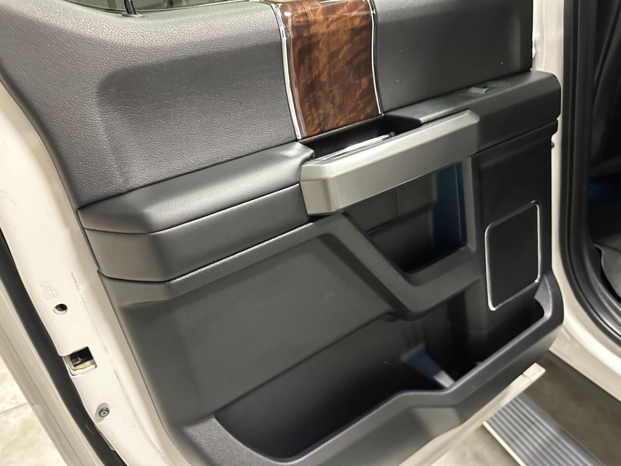 2017 Ford Super Duty F-450 DRW Platinum Houston TX