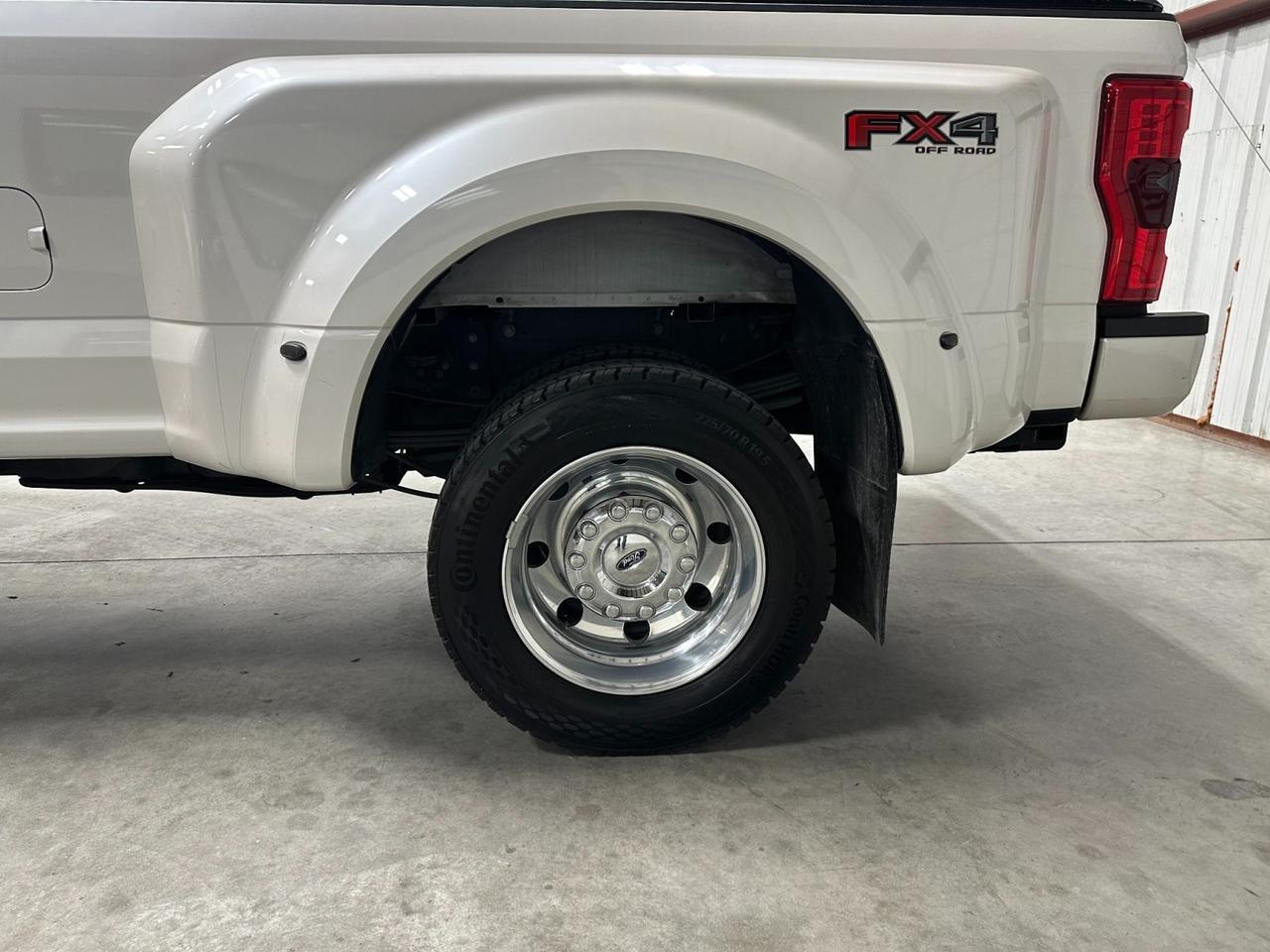2017 Ford Super Duty F-450 DRW Platinum Houston TX