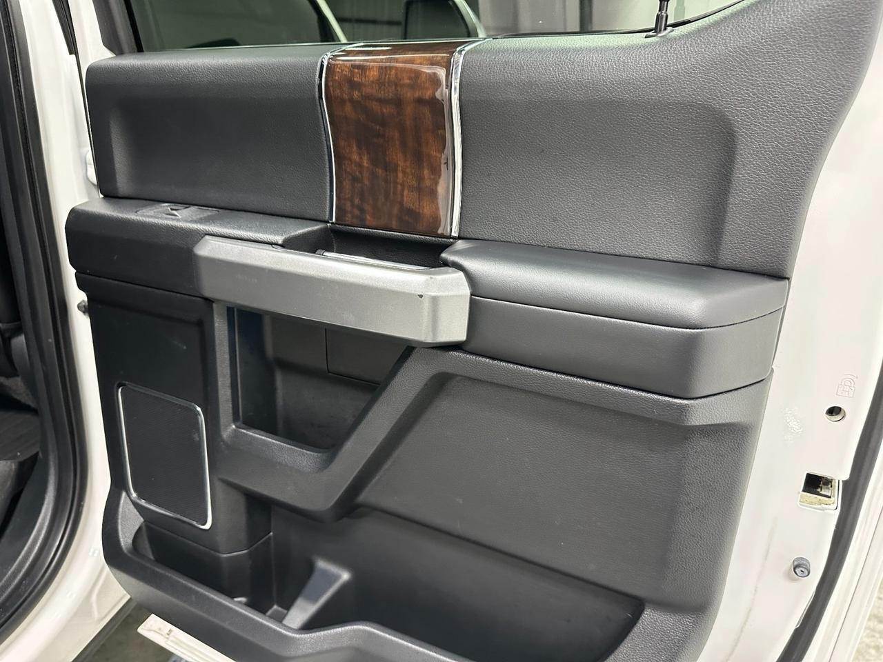 2017 Ford Super Duty F-450 DRW Platinum Houston TX