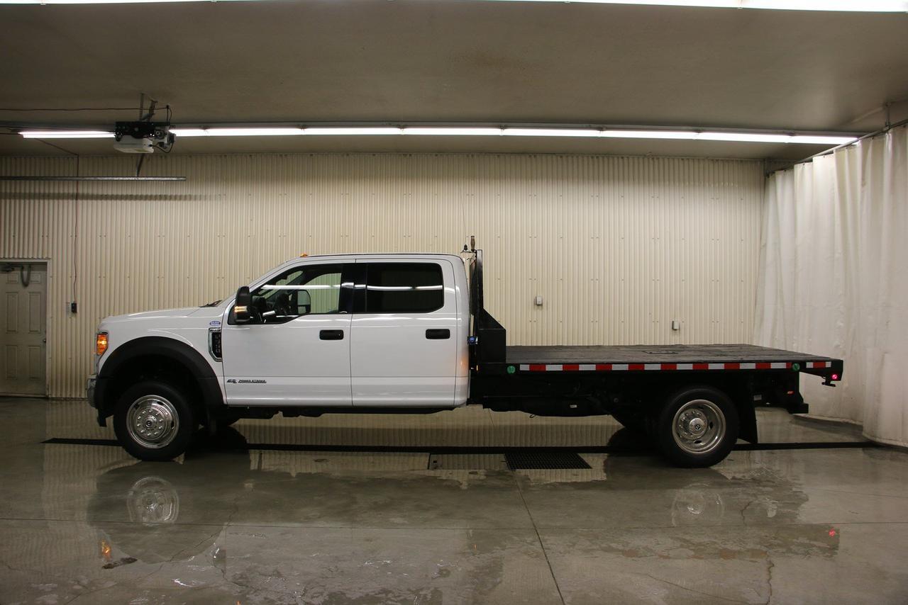 2017 Ford Super Duty F-550 DRW CREW CAB XLT DUALLY DECK