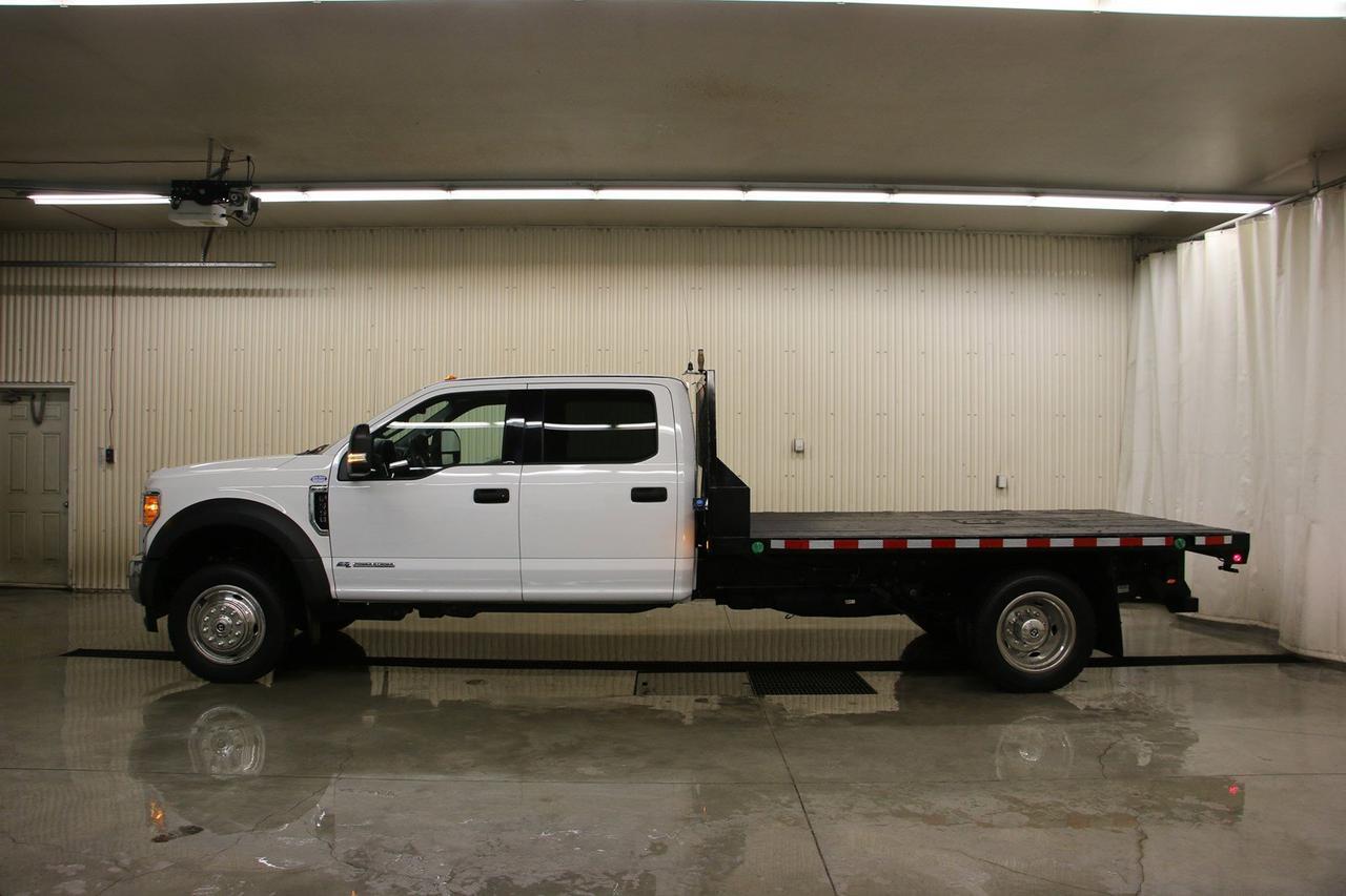 2017 Ford Super Duty F-550 DRW CREW CAB XLT DUALLY DECK