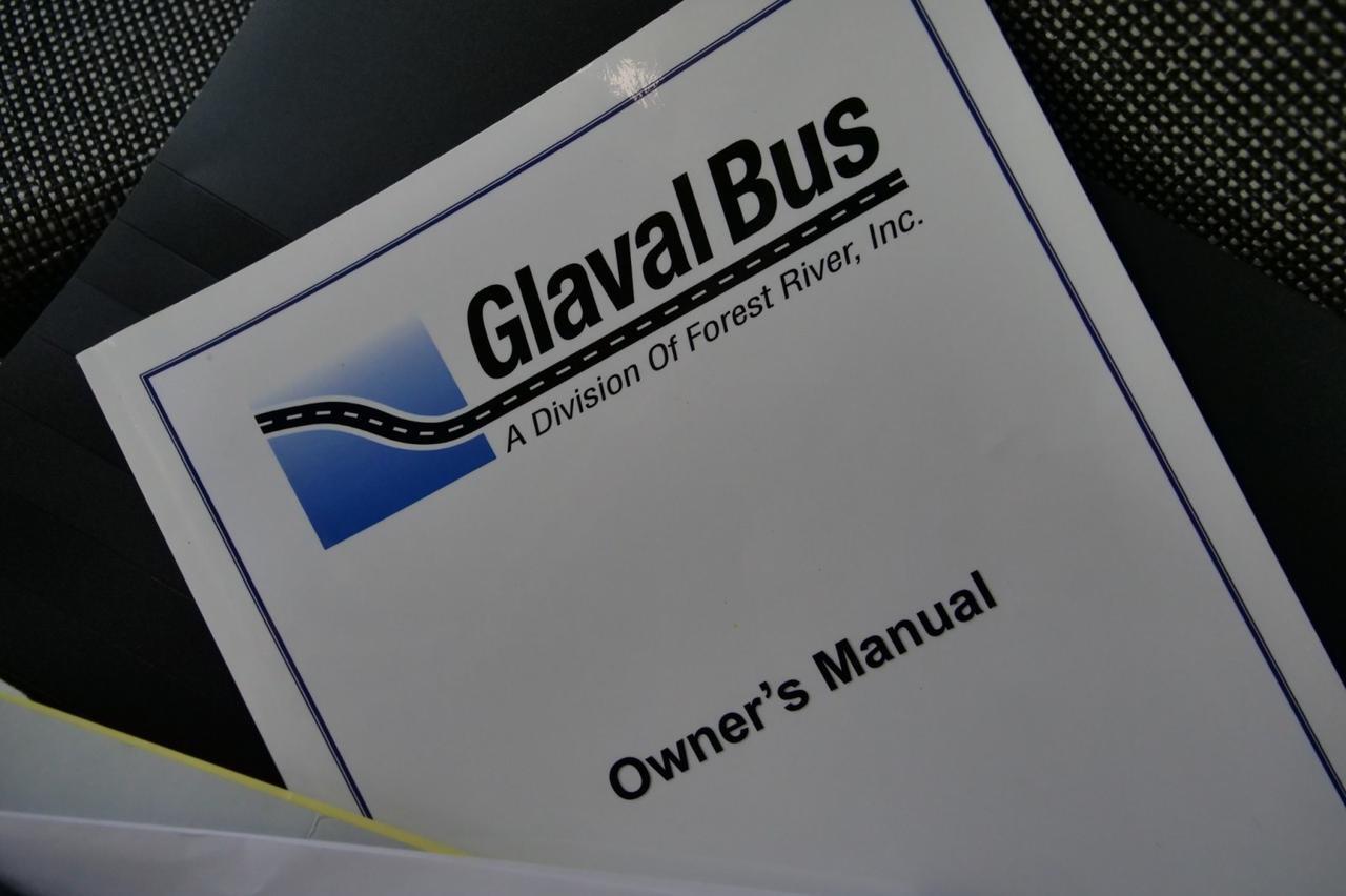 2017 Ford Super Duty F-550 DRW XL / Glaval Entourage Bus / Wheelchair Lift! Lincolnton NC