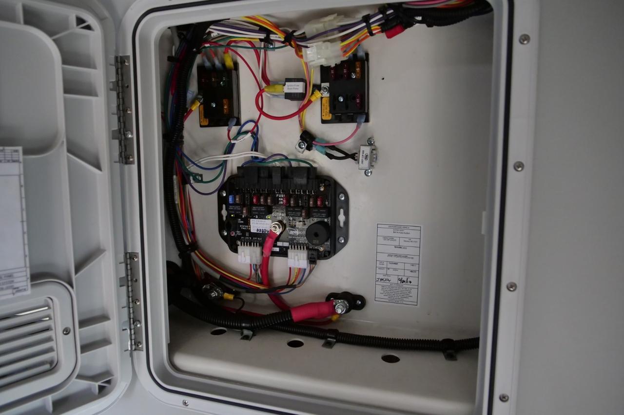 2017 Ford Super Duty F-550 DRW XL / Glaval Entourage Bus / Wheelchair Lift! Lincolnton NC