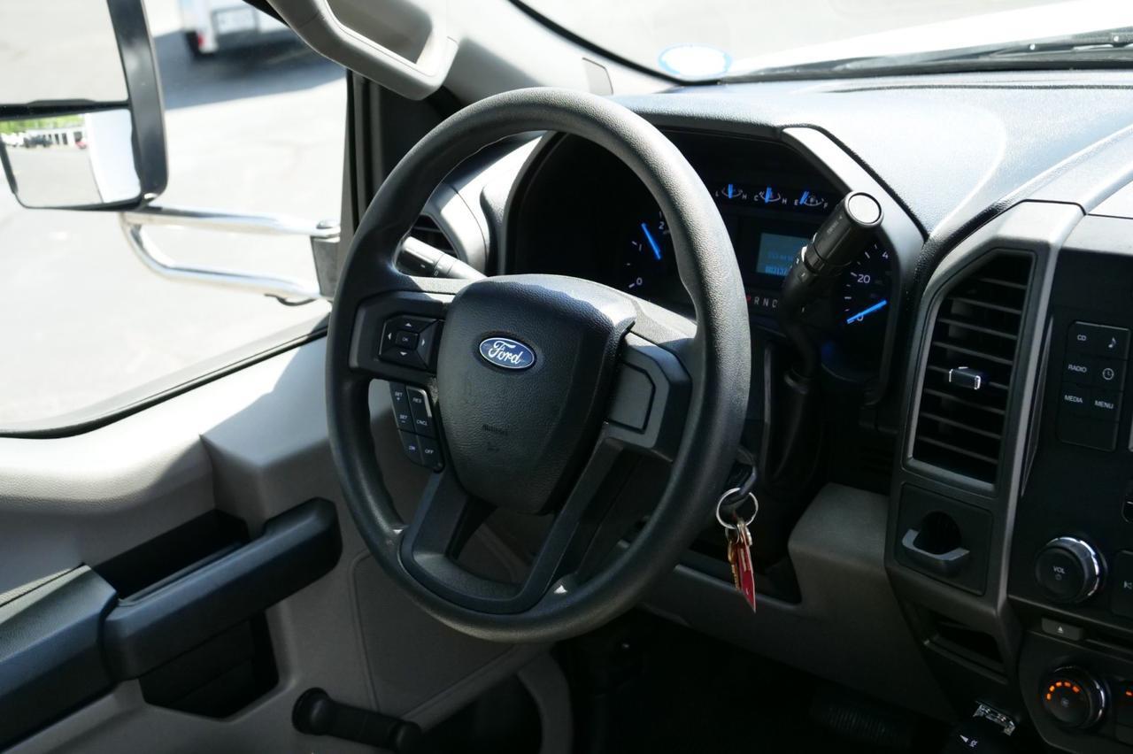 2017 Ford Super Duty F-550 DRW XL / Glaval Entourage Bus / Wheelchair Lift! Lincolnton NC