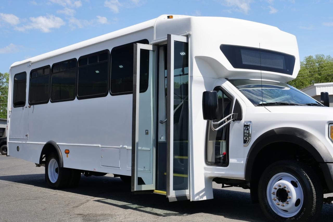 2017 Ford Super Duty F-550 DRW XL / Glaval Entourage Bus / Wheelchair Lift! Lincolnton NC