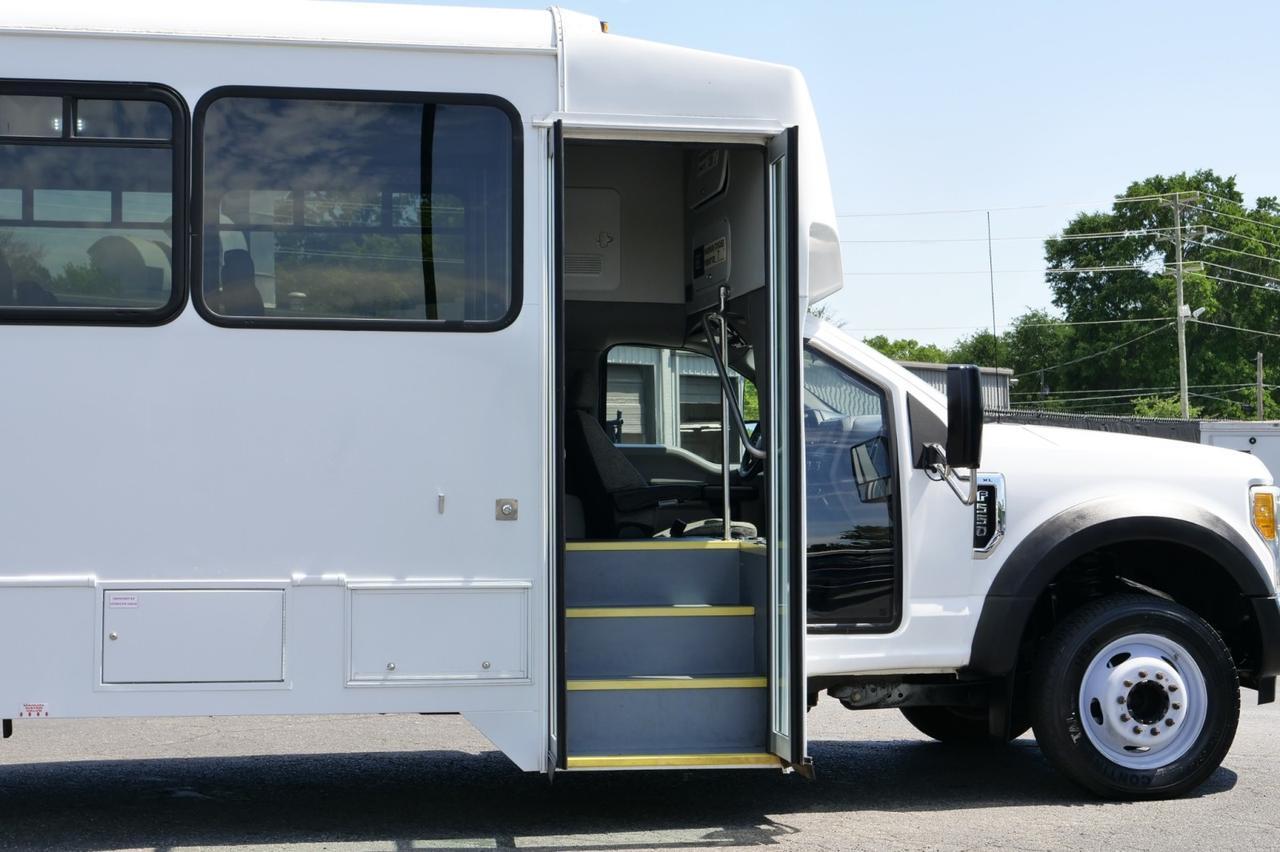2017 Ford Super Duty F-550 DRW XL / Glaval Entourage Bus / Wheelchair Lift! Lincolnton NC