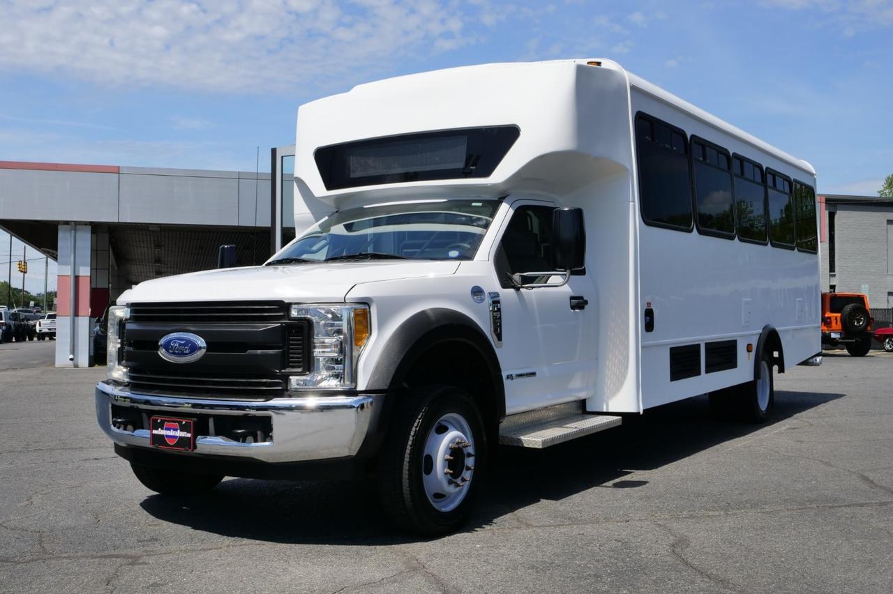 2017 Ford Super Duty F-550 DRW XL / Glaval Entourage Bus / Wheelchair Lift! Lincolnton NC