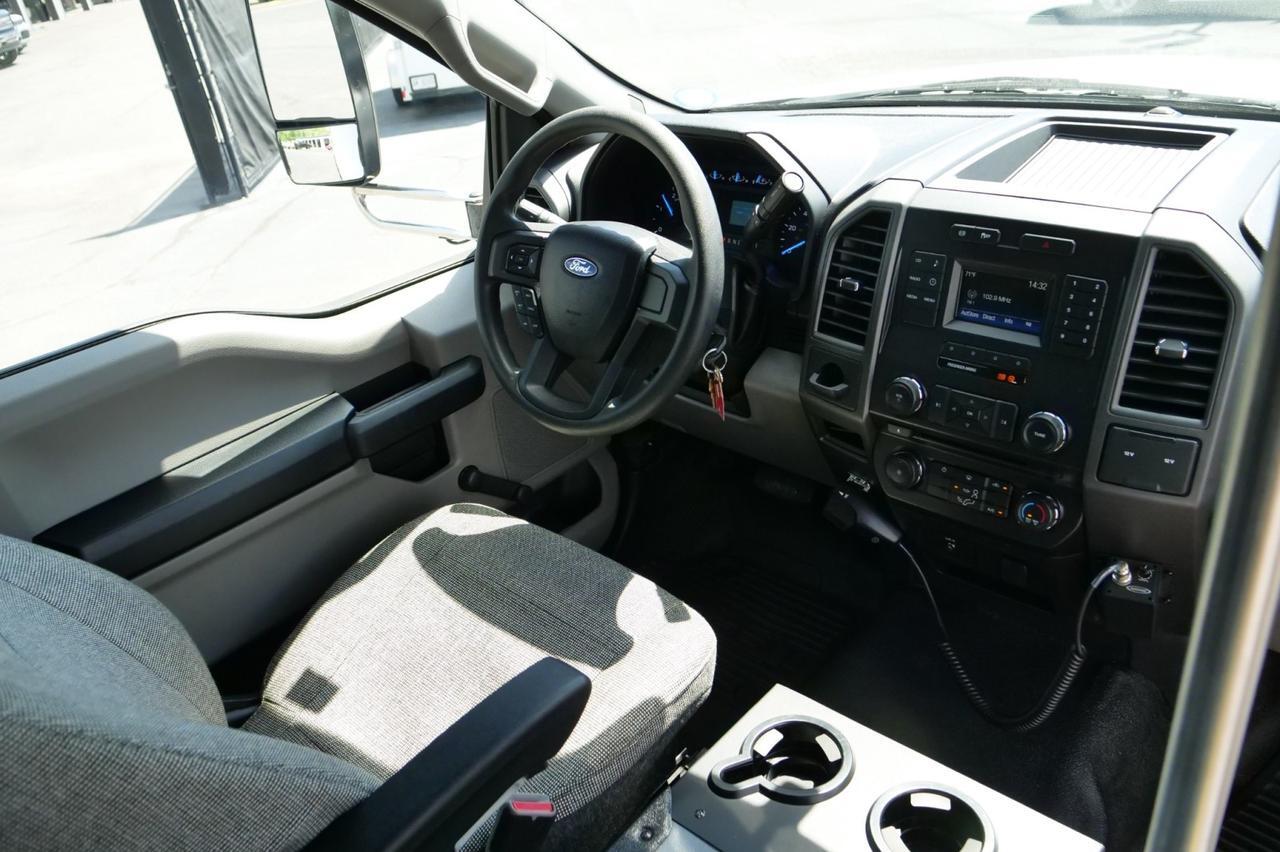 2017 Ford Super Duty F-550 DRW XL / Glaval Entourage Bus / Wheelchair Lift! Lincolnton NC