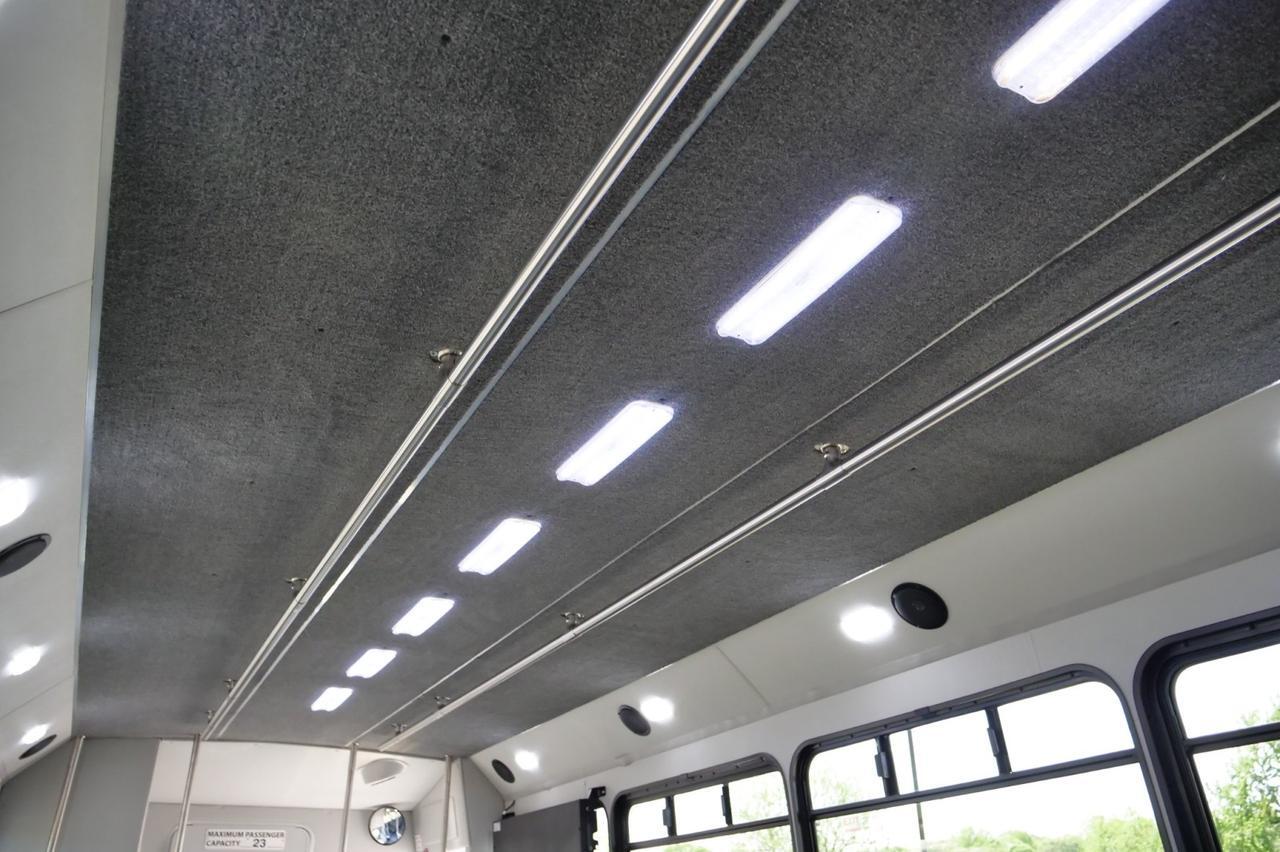 2017 Ford Super Duty F-550 DRW XL / Glaval Entourage Bus / Wheelchair Lift! Lincolnton NC