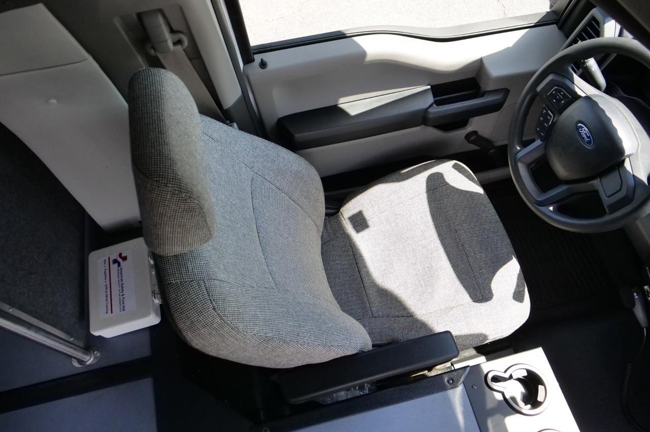 2017 Ford Super Duty F-550 DRW XL / Glaval Entourage Bus / Wheelchair Lift! Lincolnton NC