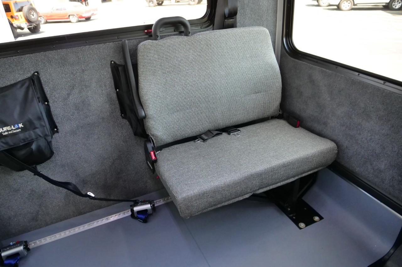 2017 Ford Super Duty F-550 DRW XL / Glaval Entourage Bus / Wheelchair Lift! Lincolnton NC