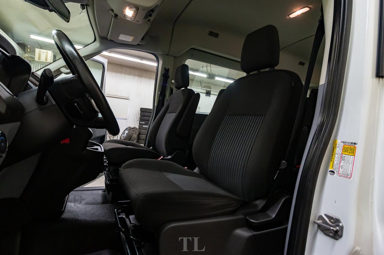 2017 Ford T-150 XLT Med Roof 8 Passenger BCam Red Deer AB