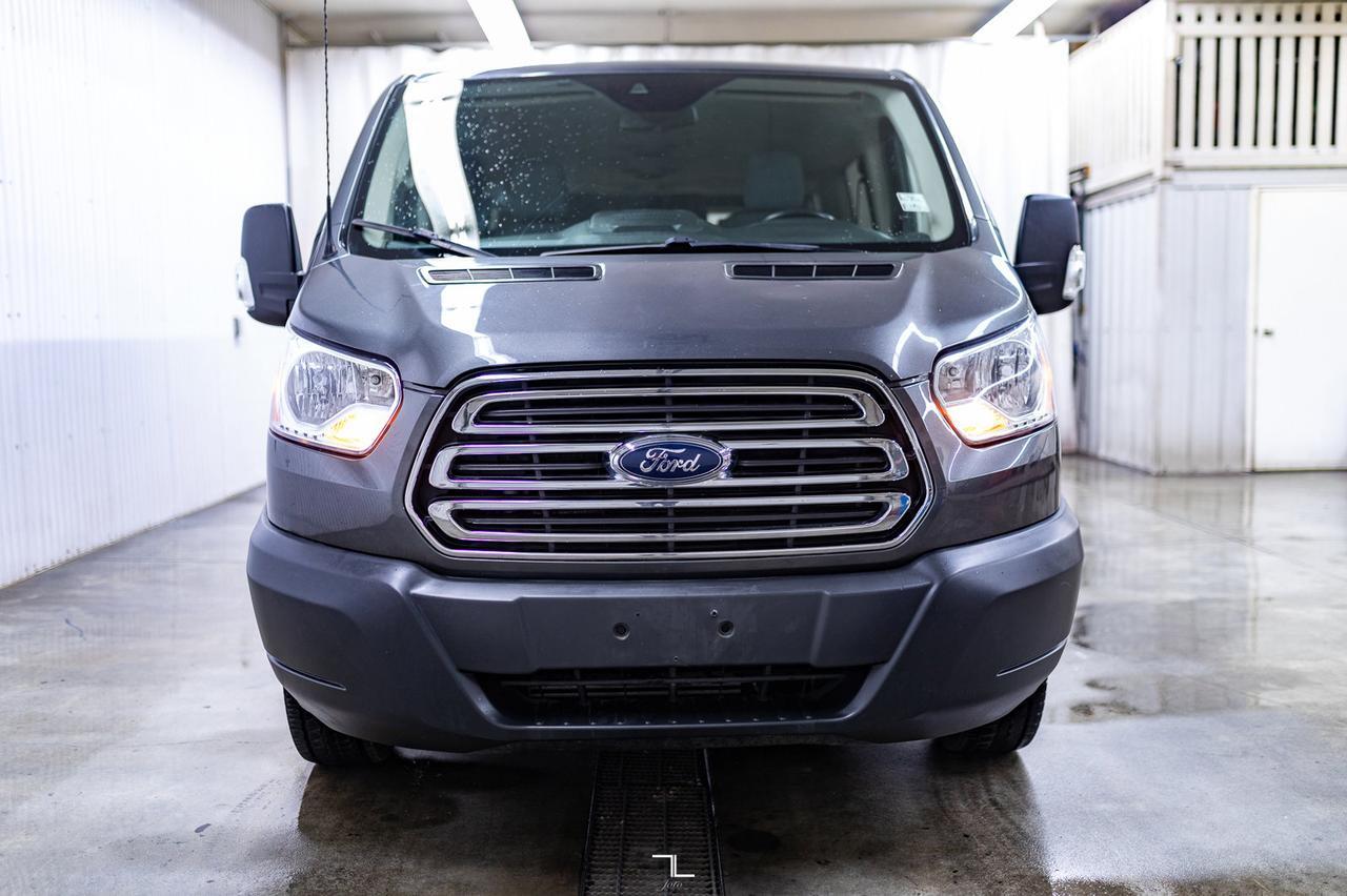 2017 Ford T-350 XLT 12 Passenger Van Nav BCam Red Deer AB
