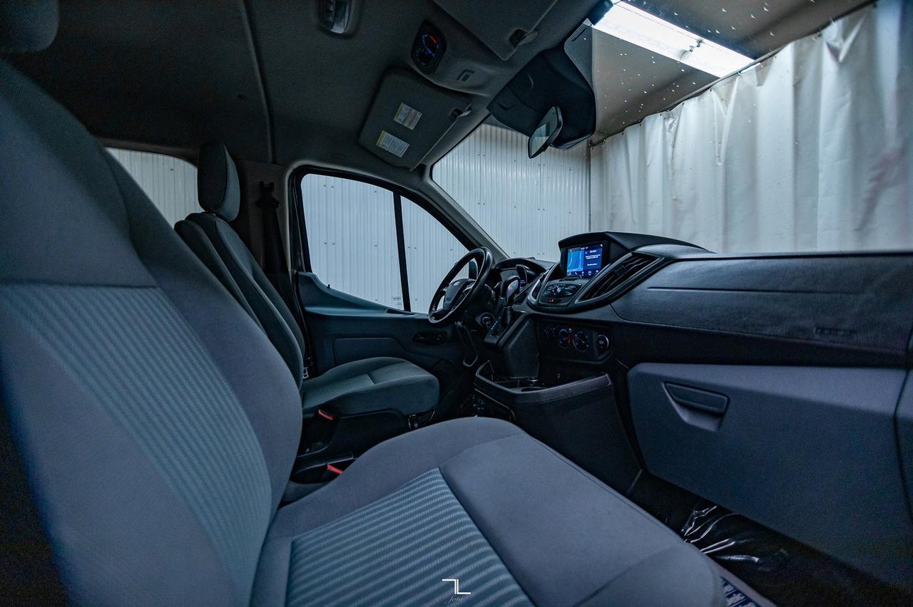 2017 Ford T-350 XLT 12 Passenger Van Nav BCam Red Deer AB