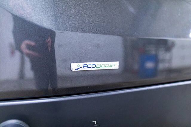 2017 Ford T-350 XLT 12 Passenger Van Nav BCam Red Deer AB