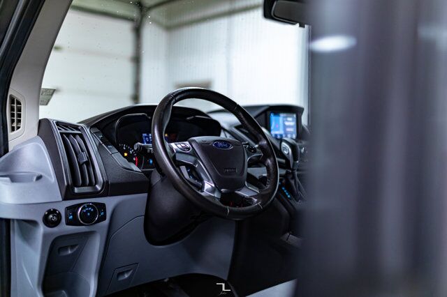 2017 Ford T-350 XLT 12 Passenger Van Nav BCam Red Deer AB