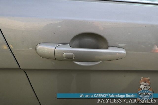 2017 Ford Taurus Limited / Auto Start / Heated & Cooled Leather Seats / Heated Steering Wheel / Sony Speakers / Navigation / Heated Rear Seats / Apple CarPlay & Android Auto / Back Up Camera / New Tires Anchorage AK