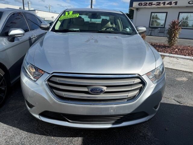 2017 Ford Taurus SEL