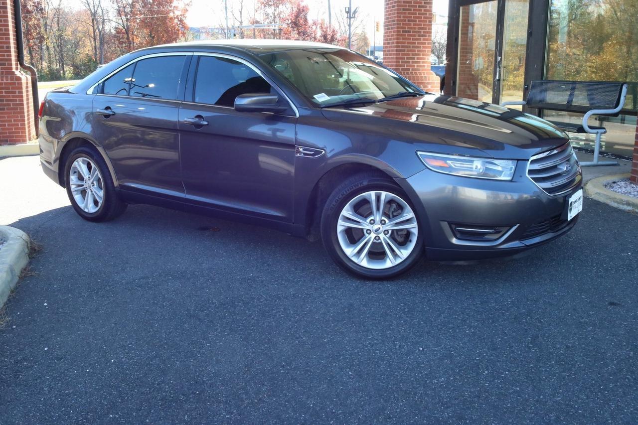 2017 Ford Taurus SEL