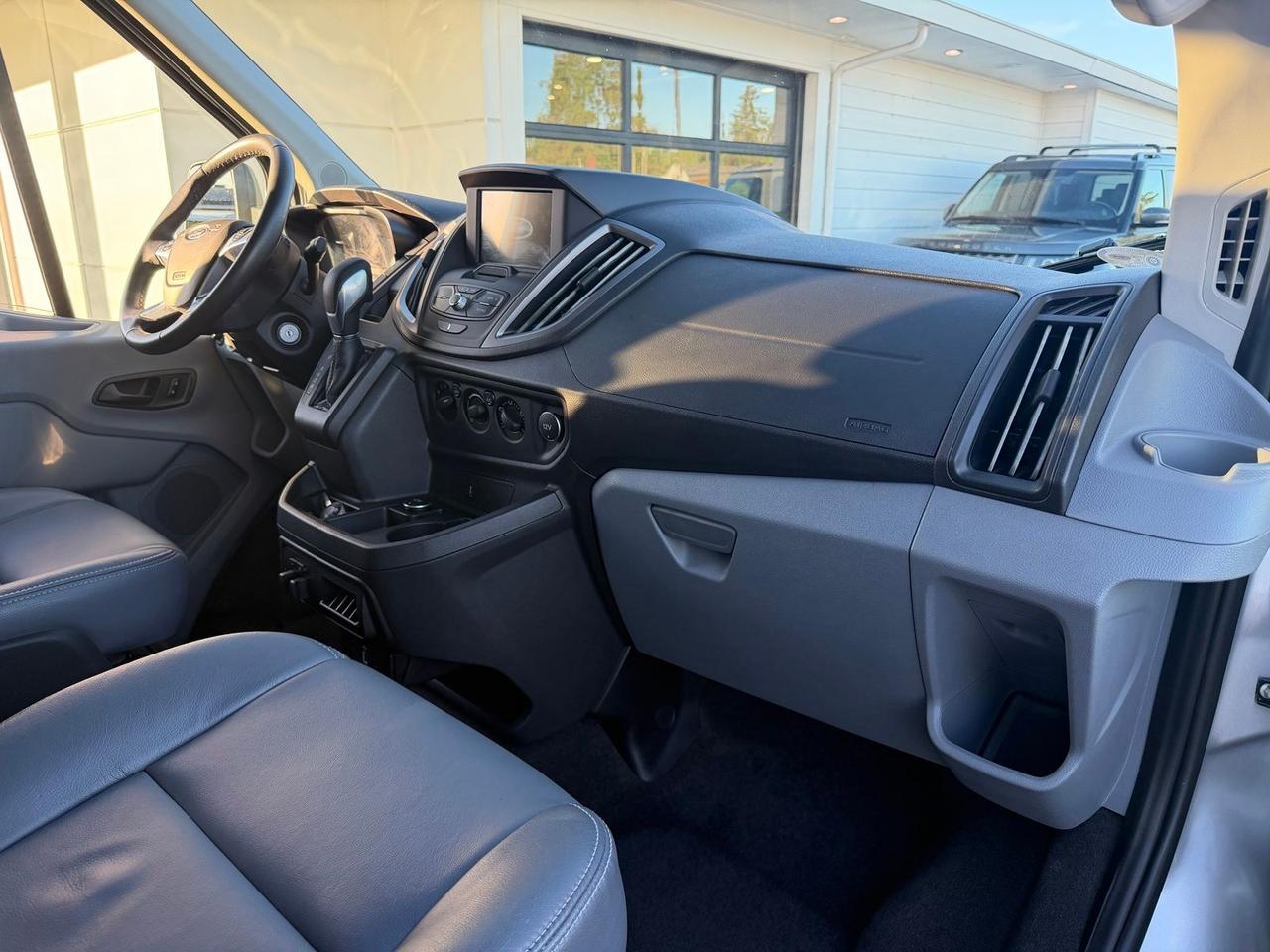 2017 Ford Transit-150 XLT Gladstone OR