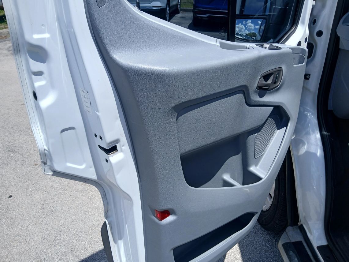 2017 Ford Transit 250 Van Low Roof w/60/40 Side Door w/RWB Van 3D Maitland FL