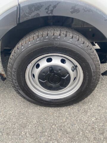 2017 Ford Transit-350 XL w/RH Sliding Door Medium Roof 147.6  WB Charlotte NC