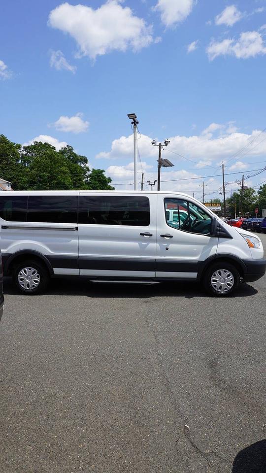2017 Ford Transit 350 XLT 3dr LWB Low Roof Passenger Van w/60/40 Side Doors Edison NJ