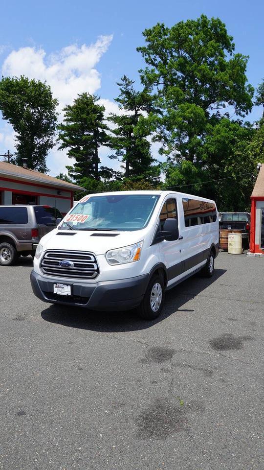 2017 Ford Transit 350 XLT 3dr LWB Low Roof Passenger Van w/60/40 Side Doors Edison NJ