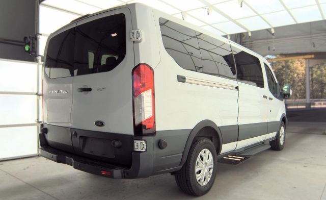 2017 Ford Transit-350 XLT