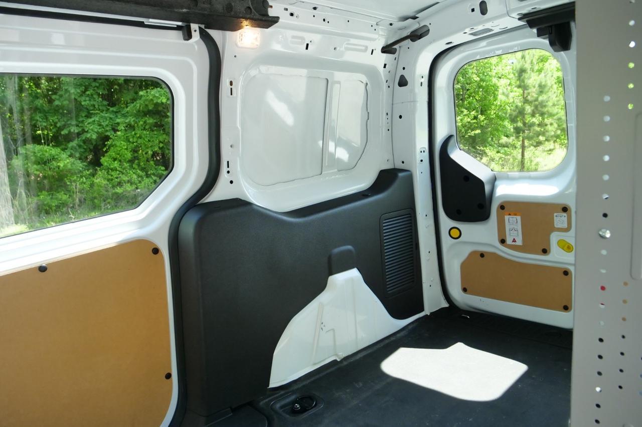 2017 Ford Transit Connect Van XL / LWB / Dual Sliding Side Doors / Cruise Control! Lincolnton NC