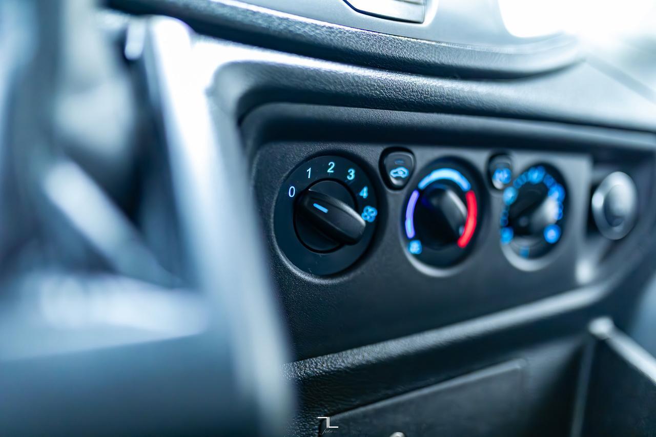 2017 Ford Transit T-150 XLT Med Roof 10 Passenger BCam Red Deer AB