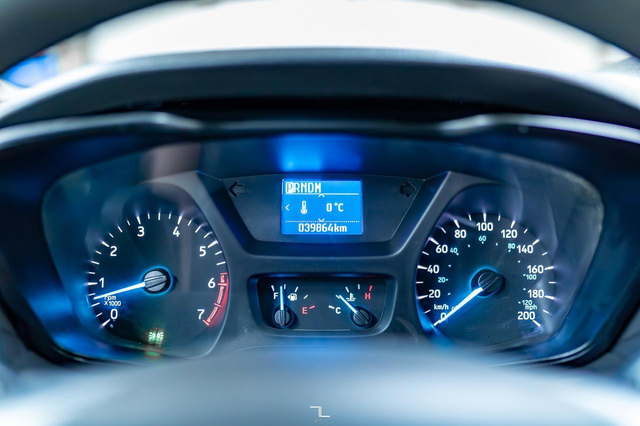 2017 Ford Transit T-150 XLT Med Roof 10 Passenger BCam Red Deer AB