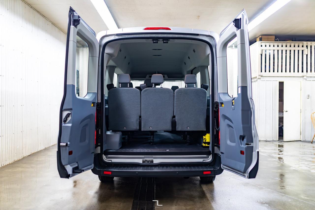 2017 Ford Transit T-150 XLT Med Roof 10 Passenger BCam Red Deer AB