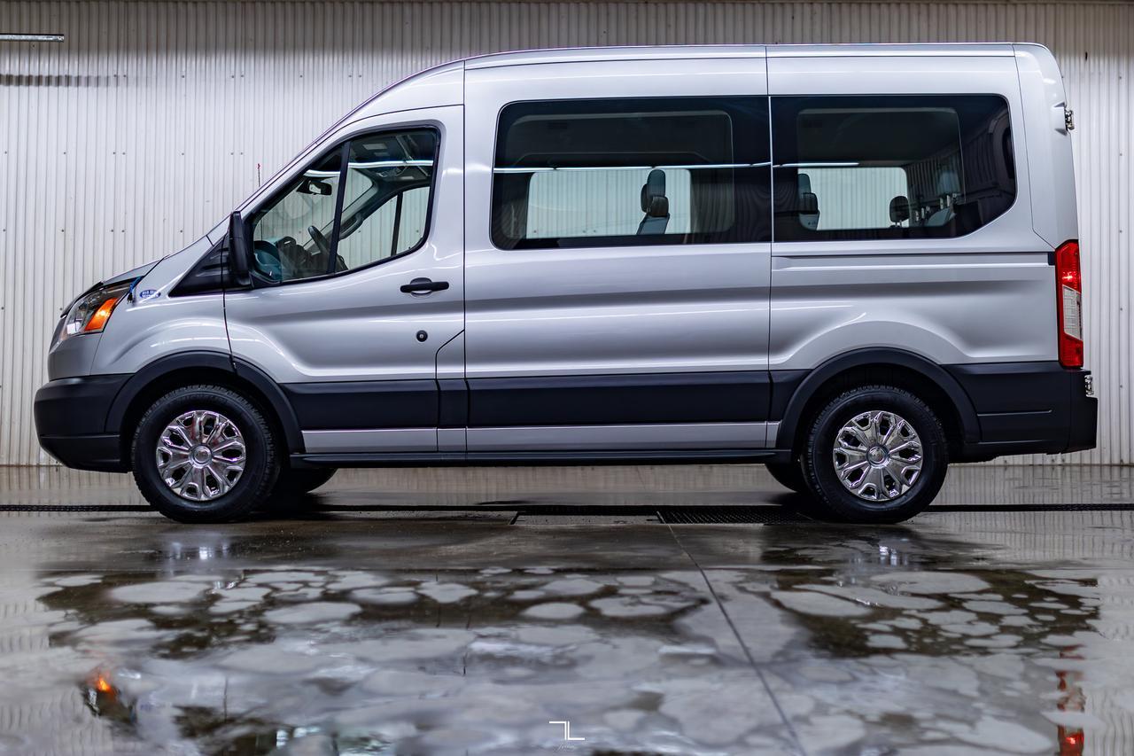 2017 Ford Transit T-150 XLT Med Roof 10 Passenger BCam Red Deer AB