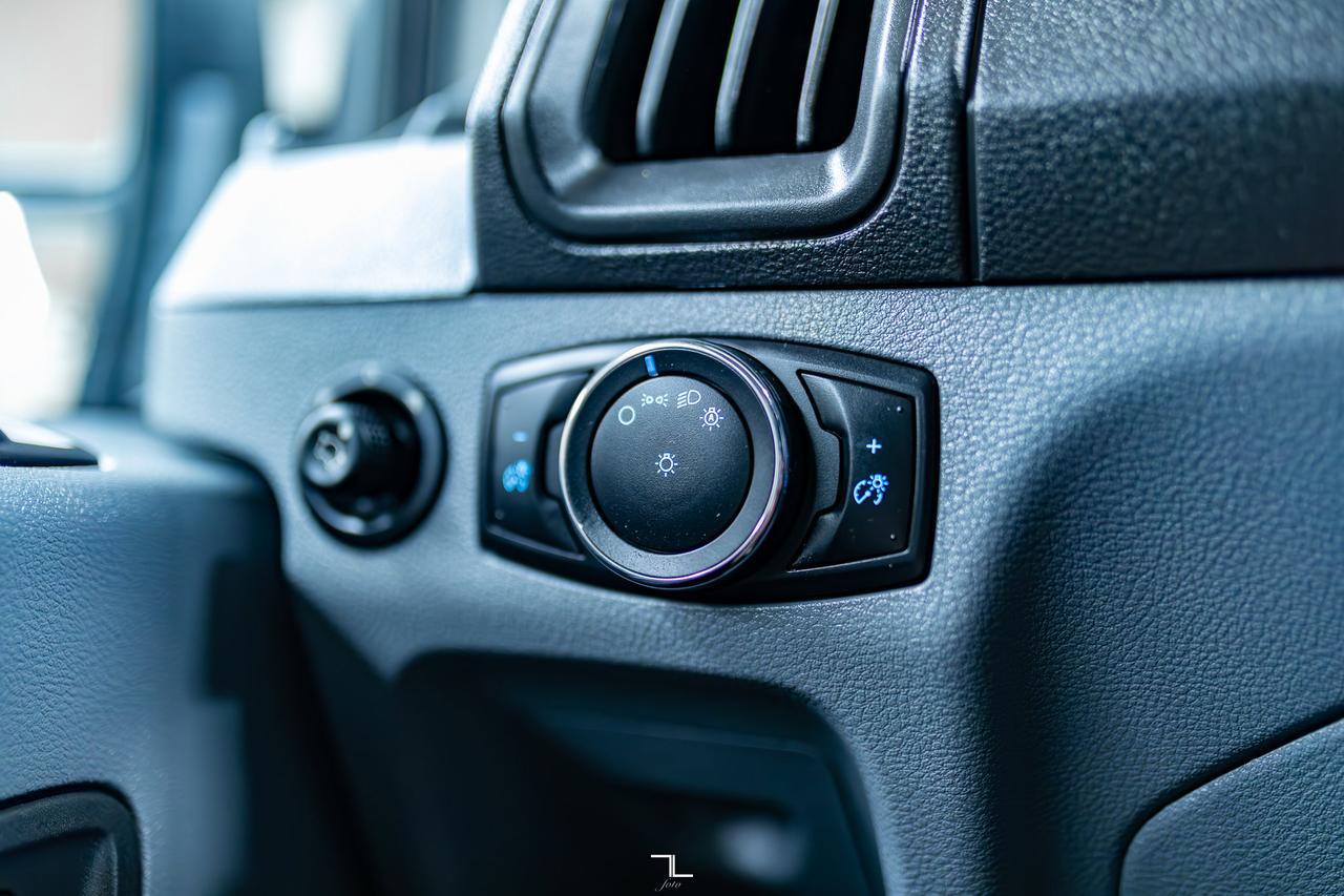 2017 Ford Transit T-150 XLT Med Roof 10 Passenger BCam Red Deer AB