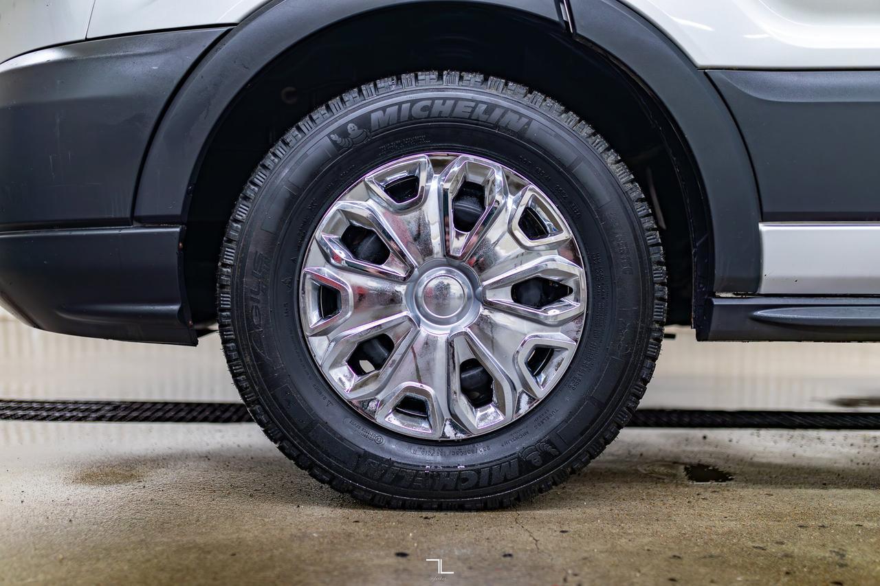 2017 Ford Transit T-150 XLT Med Roof 10 Passenger BCam Red Deer AB