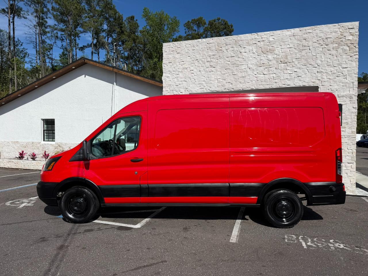 2017 Ford Transit Van T-250 148" Med Rf 9000 GVWR Sliding RH Dr