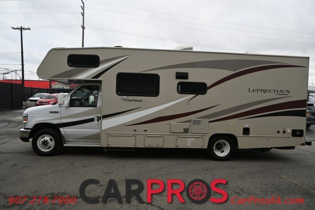 2017 Forest River Leprechaun M-230CB - 6.8L V10 Triton - 4.0 kW Onan Generator - 3 Burner Stove - Microwave - Refrigerator - Sleeps 7 - Power Awning - Bathroom w/ Shower - Queen Bed - Tow Package